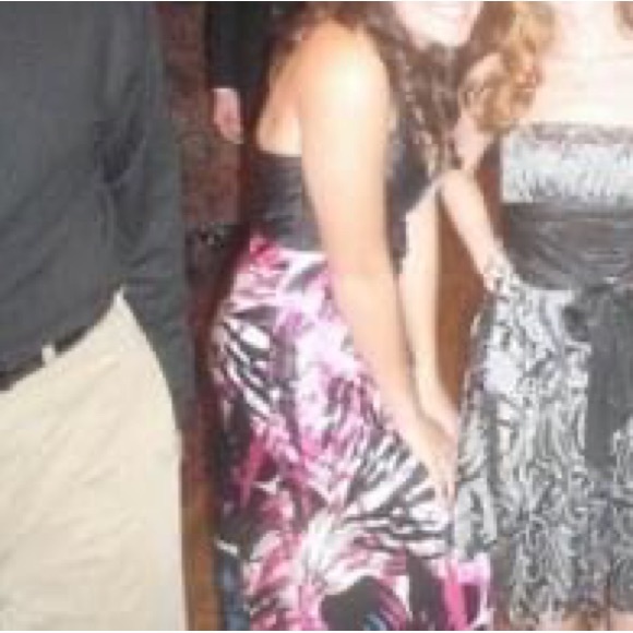 Cache formal gown - Picture 7 of 7